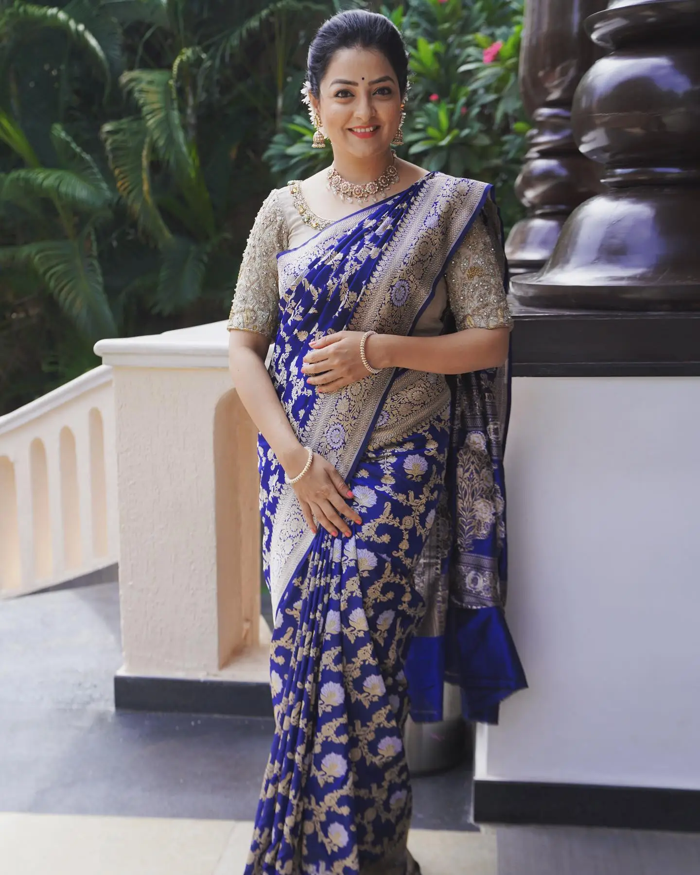 ETV Abhiruchi Madhuri Kandavalli In Beautiful Jewellery Blue Saree